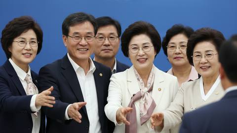 중국 크루즈 관광객, 인천항 통해 한국 방문 재개