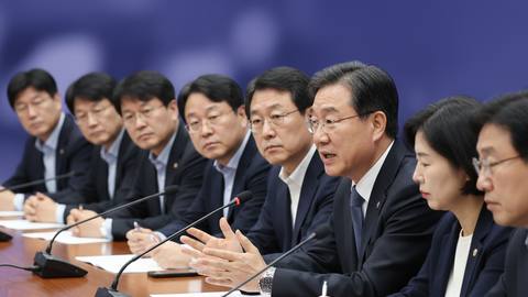 더불어민주당, 정책 토론회 개최…경제 활성화 방안 논의